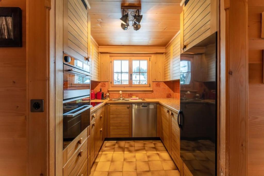 Charming Alpine Apartment Gstaad Esterno foto